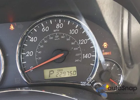 2013 Toyota Corolla S z USA, uszkodzony, nr VIN 2T1BU4EE0DC028305